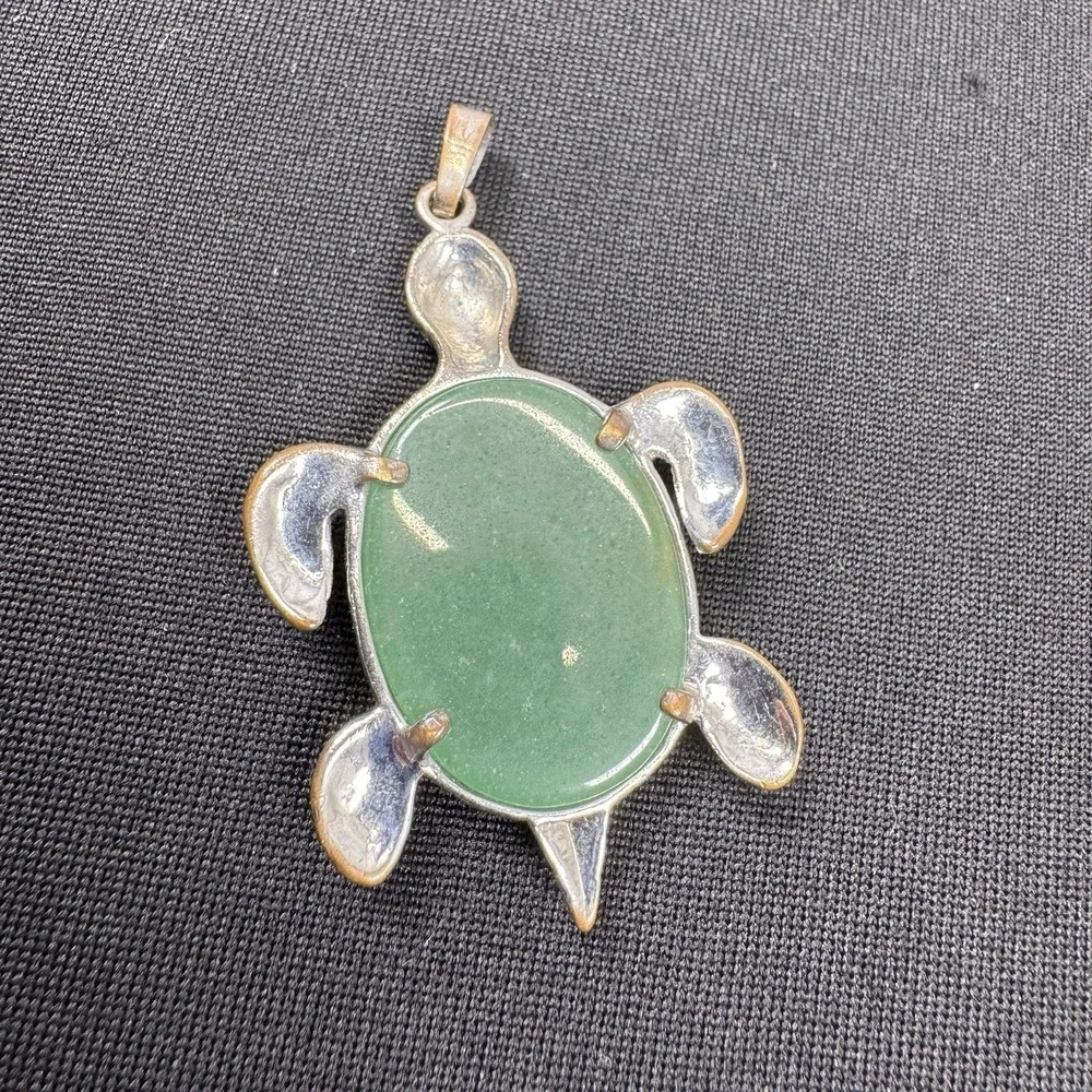 Natural‎ Aventurine Turtle Pendant
